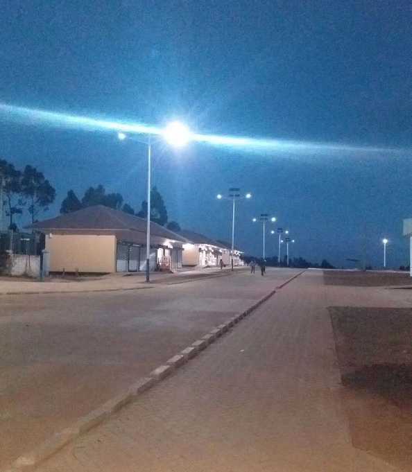 洮南市非洲科特迪瓦太阳能路灯工程